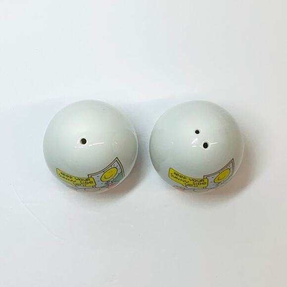 VTG 90s Ziggy Small Salt & Pepper Shaker Set Egg Shaped “Keep the Sunny Side Up” - Picture 5 of 10